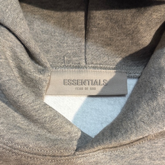 ESSENTIALS Sweatshirt - Picture 7 of 13